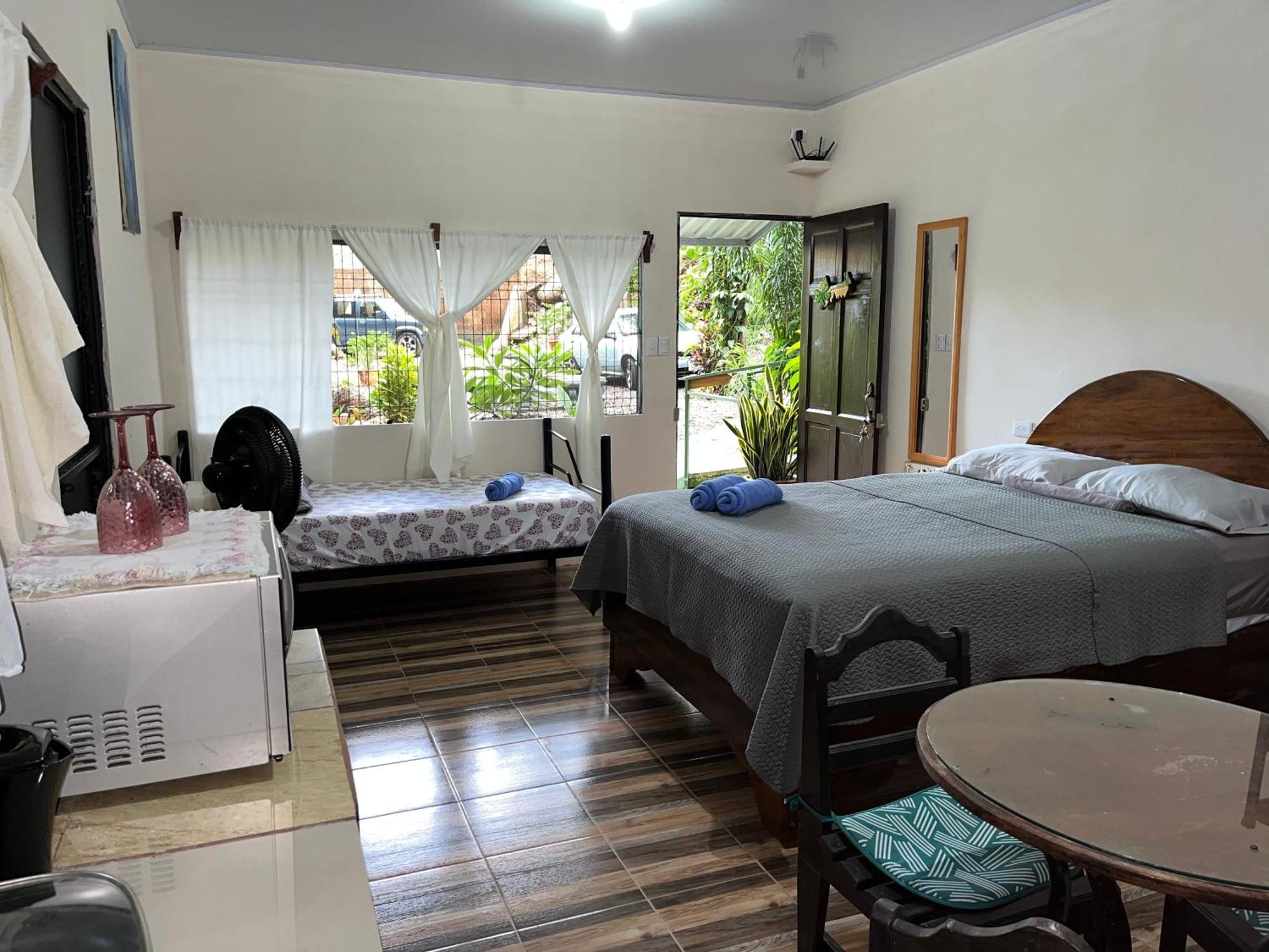 Casa Escondida Apartments マヌエル・アントニオ エクステリア 写真